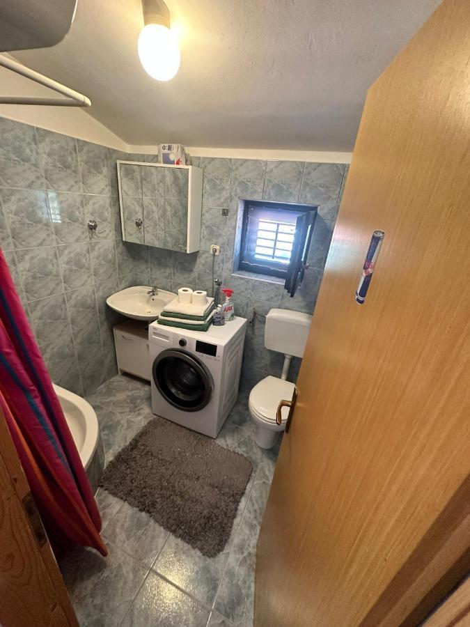 Radeki polje 50 Daire Loborika Dış mekan fotoğraf